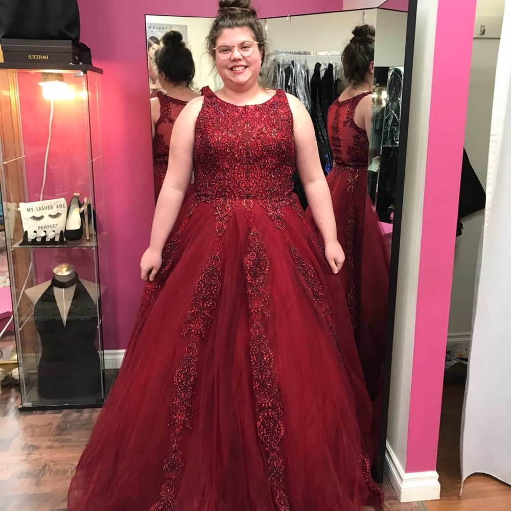 Size 20 jovani prom dress with no alterations